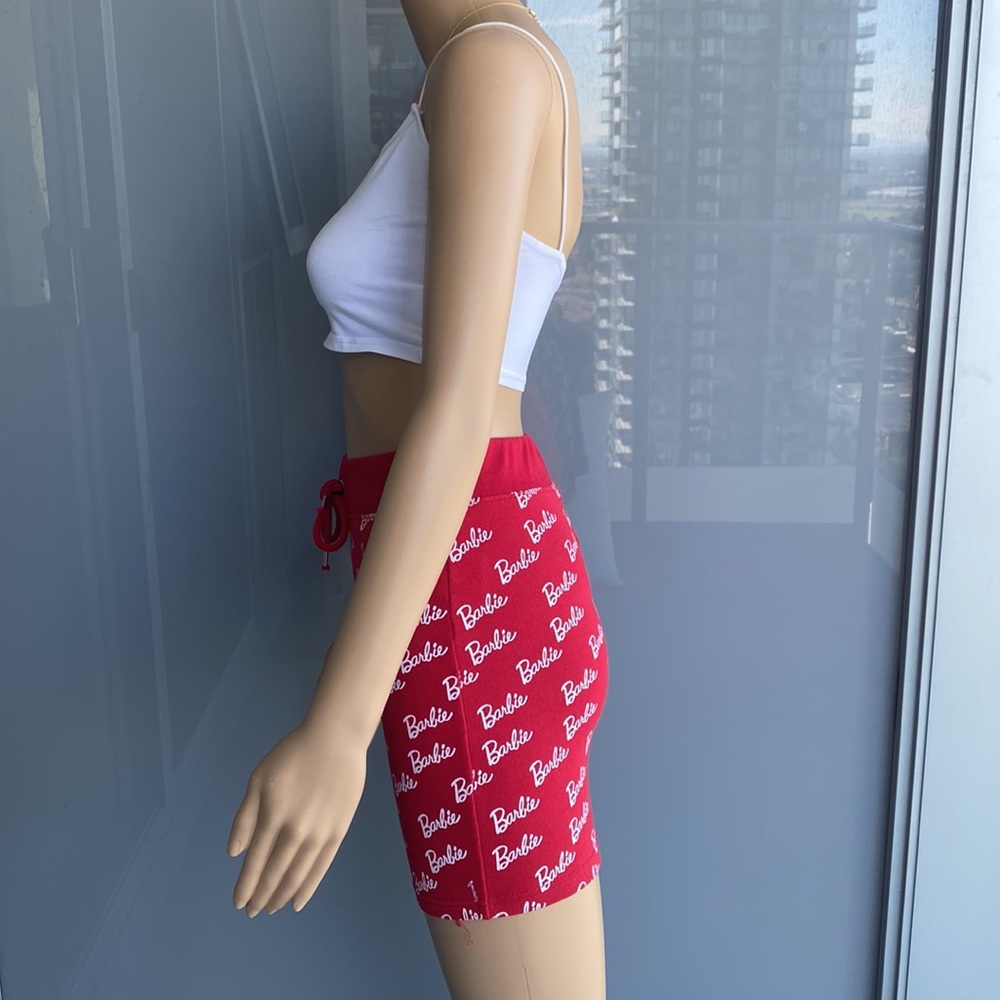 Misguided Barbie Skirt - Picture 5 of 13